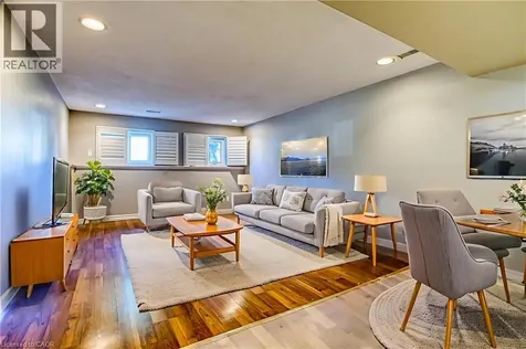 6548 Laguna Court Niagara Falls ON L2H 2W3