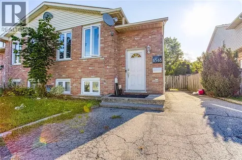 6548 Laguna Court Niagara Falls ON L2H 2W3