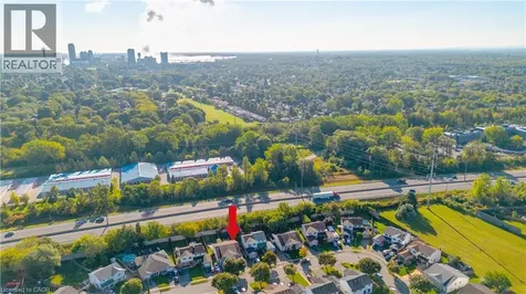 6548 Laguna Court Niagara Falls ON L2H 2W3
