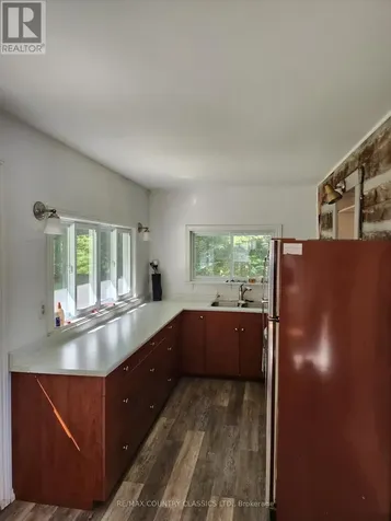 24 Daniels Lane North Kawartha ON K0L 1A0