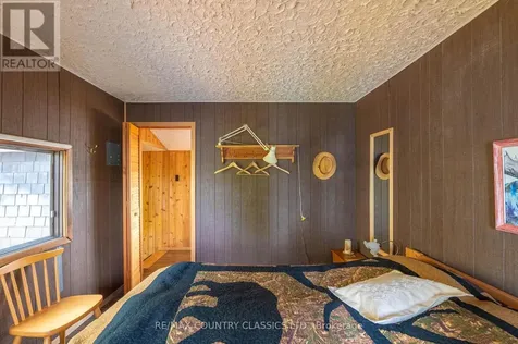 22 Chandos Lk Balmer Island North Kawartha ON K0L 1A0