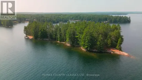 22 Chandos Lk Balmer Island North Kawartha ON K0L 1A0