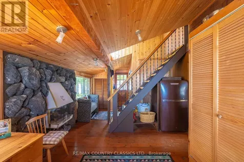 22 Chandos Lk Balmer Island North Kawartha ON K0L 1A0