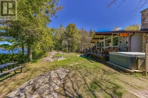 27 Martin Lane North Kawartha ON K0L 1A0