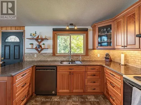 27 Martin Lane North Kawartha ON K0L 1A0