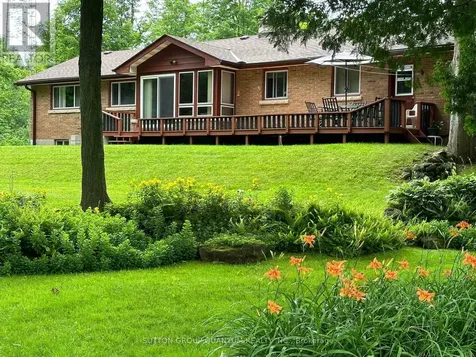506 11th Concession Road East Hamilton ON L8B 1J1