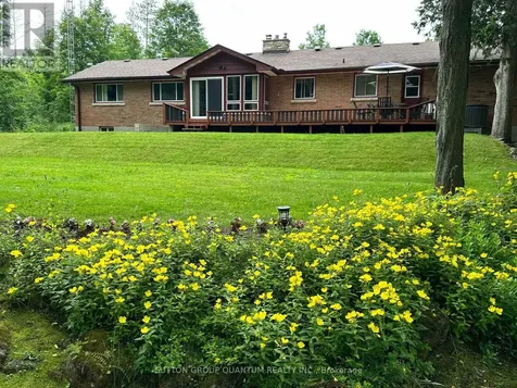 506 11th Concession Road East Hamilton ON L8B 1J1