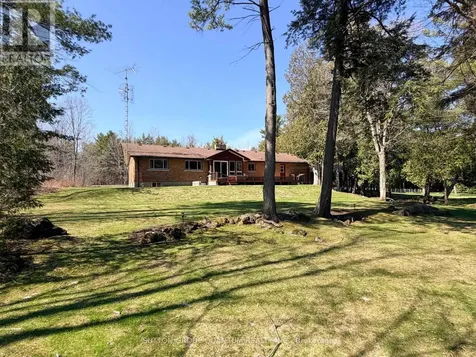 506 11th Concession Road East Hamilton ON L8B 1J1