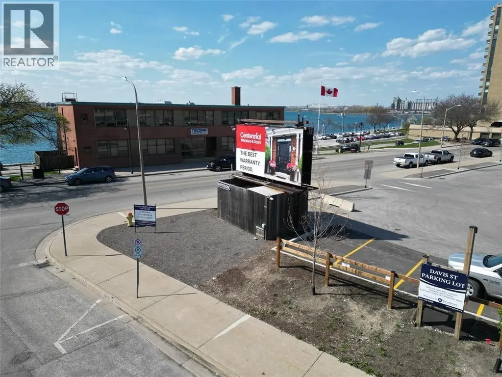 110 Davis Street Sarnia ON N7T 5T6