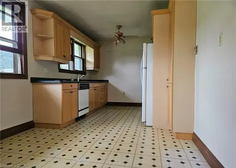 151 Seneca Court Ancaster ON L9G 3C1