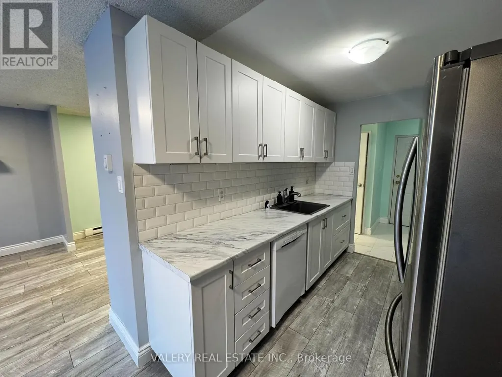 65 Highland Crescent Crescent Kitchener ON N2M 5M8