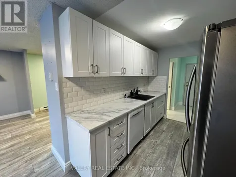 65 Highland Crescent Crescent Kitchener ON N2M 5M8
