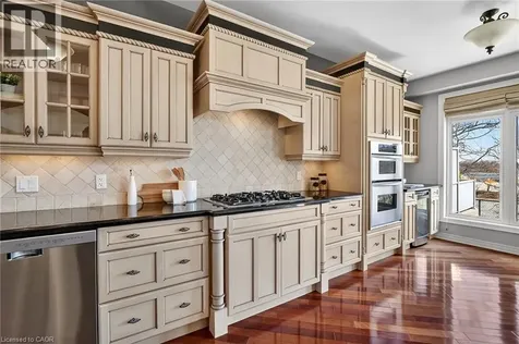 35 Scullers Way St. Catharines ON L2N 7S9