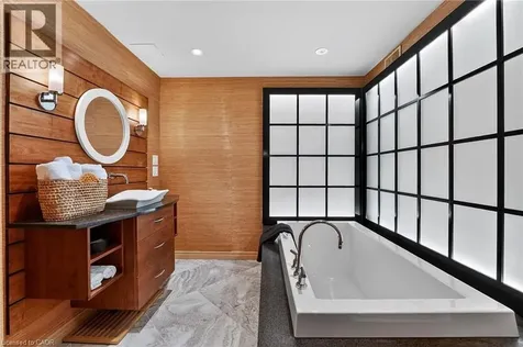 35 Scullers Way St. Catharines ON L2N 7S9