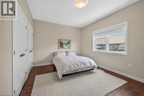 18 Ecker Lane Hamilton ON L0R 1C0