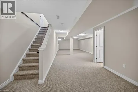 18 Ecker Lane Hamilton ON L0R 1C0