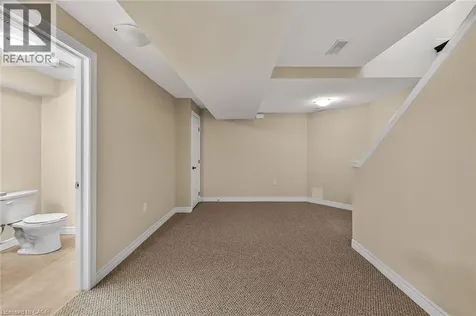 18 Ecker Lane Hamilton ON L0R 1C0