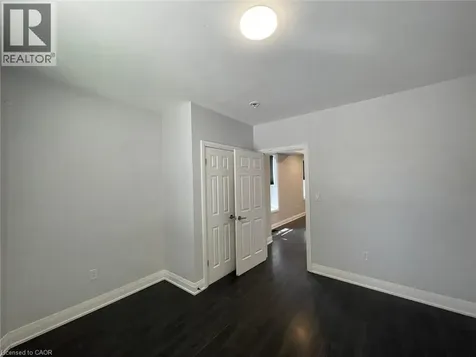 1 Madison Avenue Hamilton ON L8L 5Y2