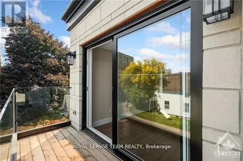 366 Winona Avenue Ottawa ON K1Z 5H7