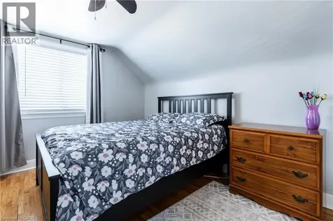 118 Julian Avenue Hamilton ON L8H 5R7