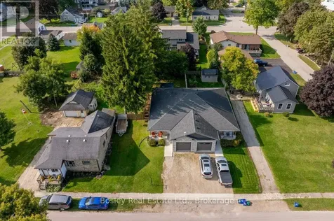 420 Victoria Street Minto ON N0G 2P0