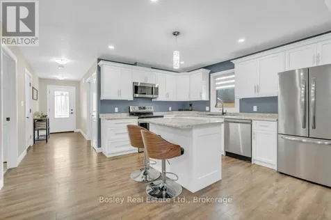 420 Victoria Street Minto ON N0G 2P0