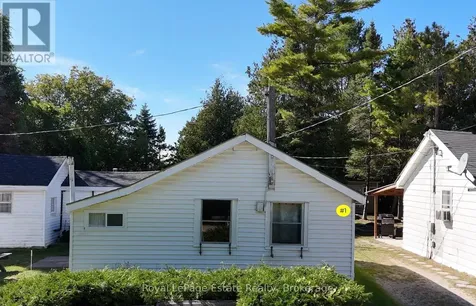 104 Third Avenue North South Bruce Peninsula ON N0H 2G0