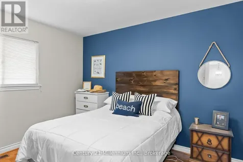 49 32nd Street North Wasaga Beach ON L9Z 2C4