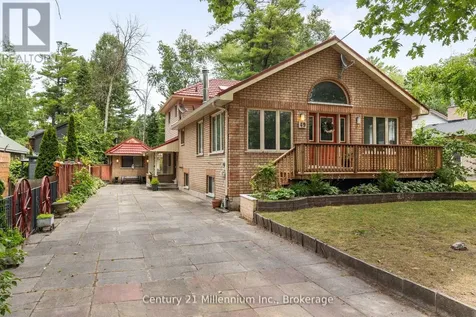 49 32nd Street North Wasaga Beach ON L9Z 2C4