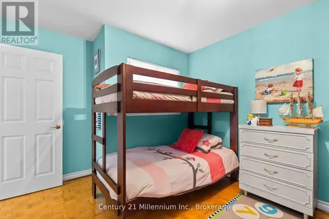 49 32nd Street North Wasaga Beach ON L9Z 2C4