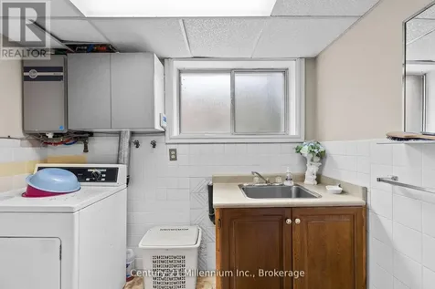 49 32nd Street North Wasaga Beach ON L9Z 2C4