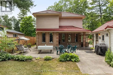 49 32nd Street North Wasaga Beach ON L9Z 2C4