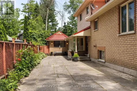 49 32nd Street North Wasaga Beach ON L9Z 2C4