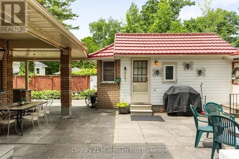 49 32nd Street North Wasaga Beach ON L9Z 2C4