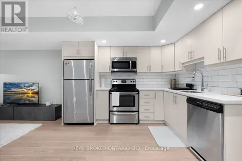 25A Mystic Avenue Toronto (oakridge) ON M1L 4G8