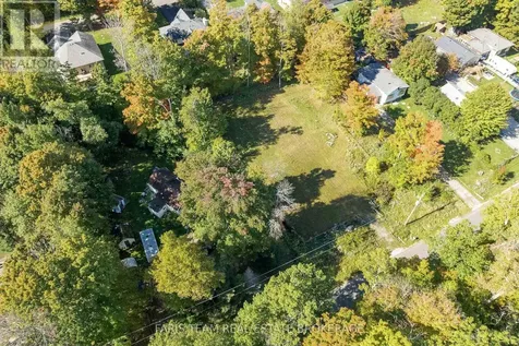 76 Mcarthur Drive Penetanguishene ON L9M 1W9