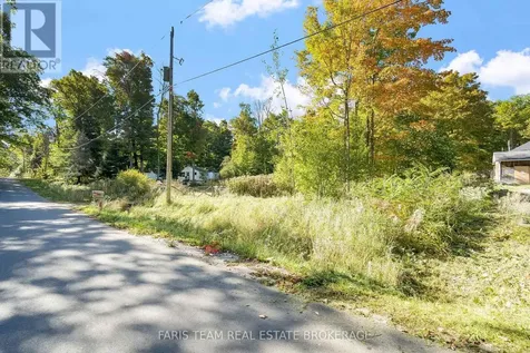 76 Mcarthur Drive Penetanguishene ON L9M 1W9