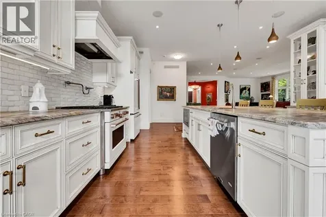 585 Regal Place Waterloo ON N2V 2G3