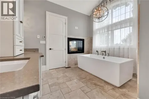 585 Regal Place Waterloo ON N2V 2G3