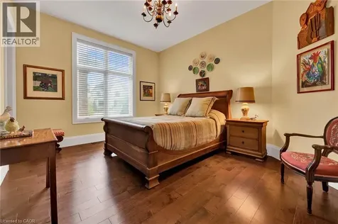 585 Regal Place Waterloo ON N2V 2G3