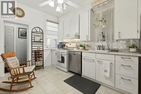 49 Cheever Street Hamilton ON L8L 5R6