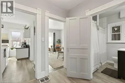 49 Cheever Street Hamilton ON L8L 5R6