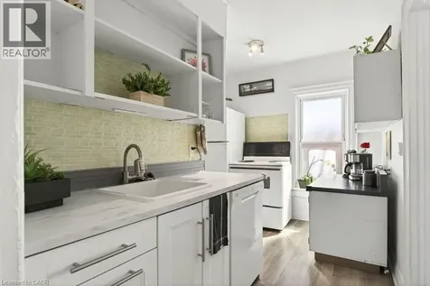 49 Cheever Street Hamilton ON L8L 5R6