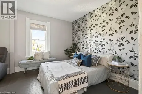 49 Cheever Street Hamilton ON L8L 5R6
