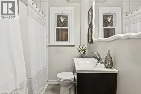 49 Cheever Street Hamilton ON L8L 5R6