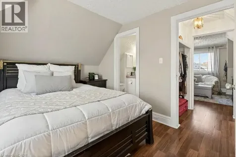 49 Cheever Street Hamilton ON L8L 5R6