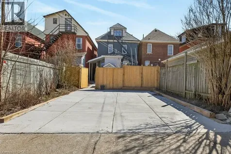 49 Cheever Street Hamilton ON L8L 5R6