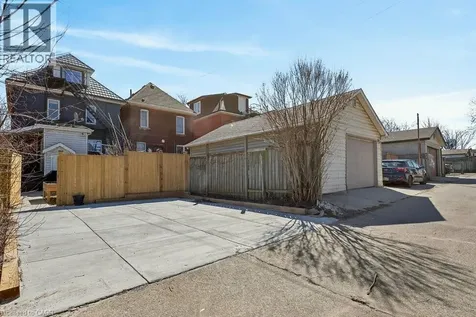 49 Cheever Street Hamilton ON L8L 5R6