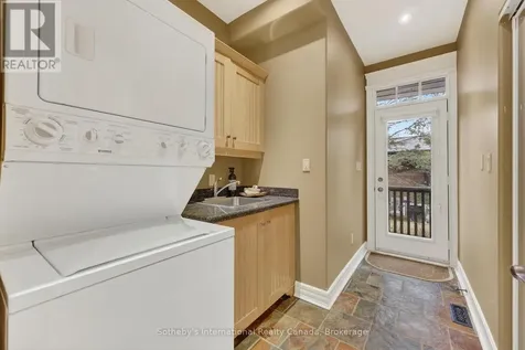 160 Sunset Boulevard Blue Mountains ON N0H 2P0