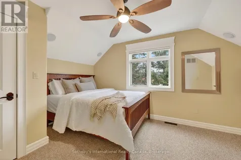 160 Sunset Boulevard Blue Mountains ON N0H 2P0